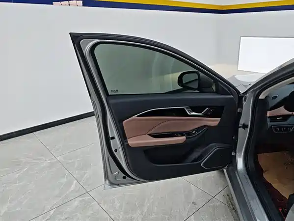 Bestune B70 2025