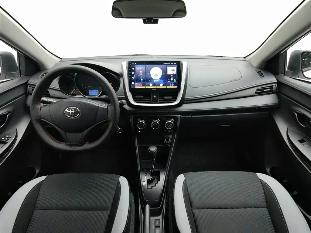 Toyota Yaris L 2020 — фото 5