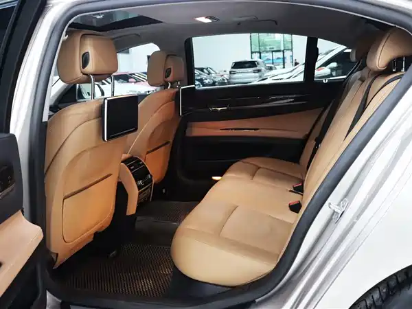 BMW 7 Series 2014