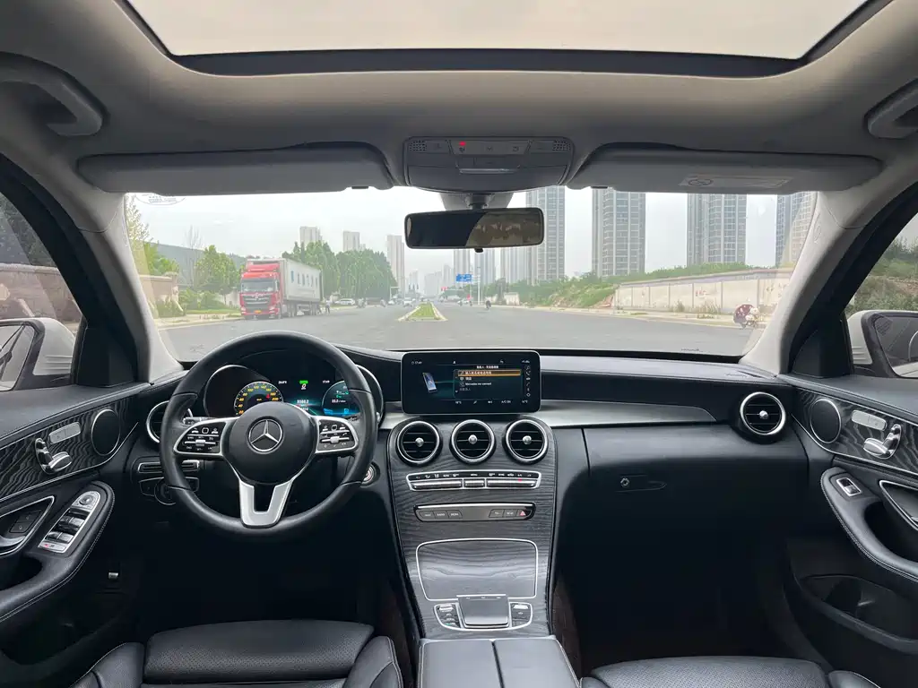 Mercedes-Benz C-Class 2019 — фото 8