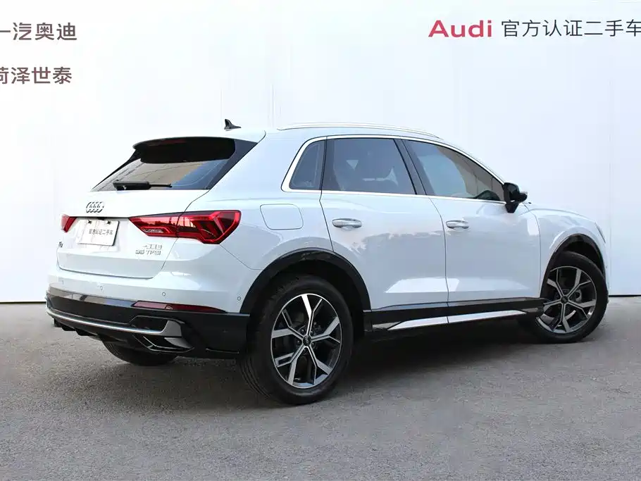 Audi Q3 2023 — фото 2