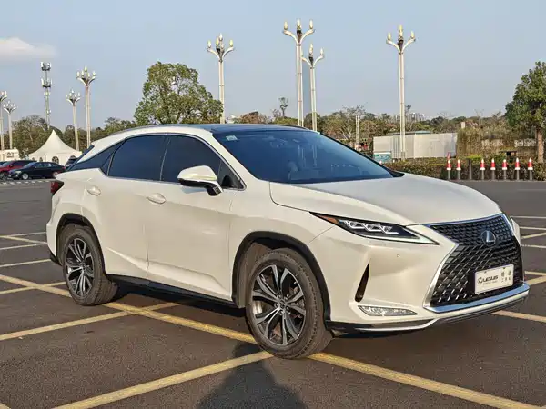 Lexus RX 2020