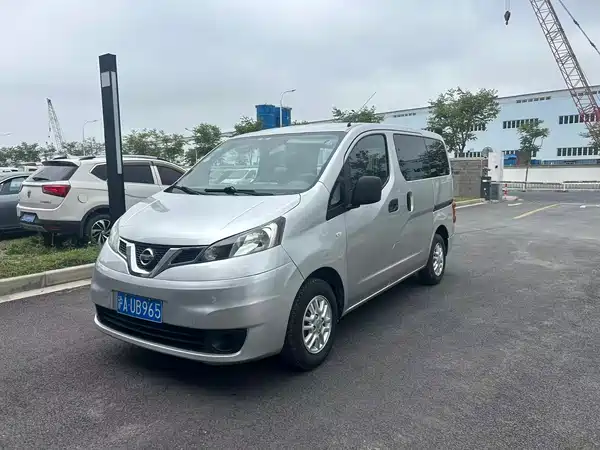 Nissan NV200 2014