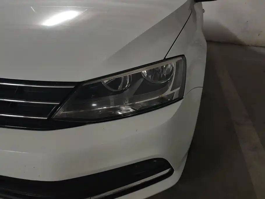 Volkswagen Sagitar 2017