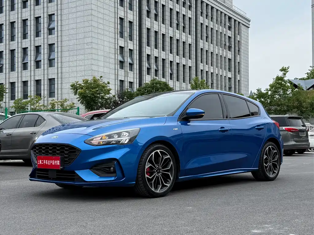 Ford Focus 2019 — фото 3