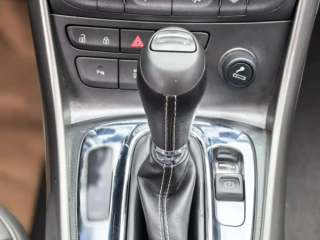 Chevrolet Malibu 2014 — фото 10