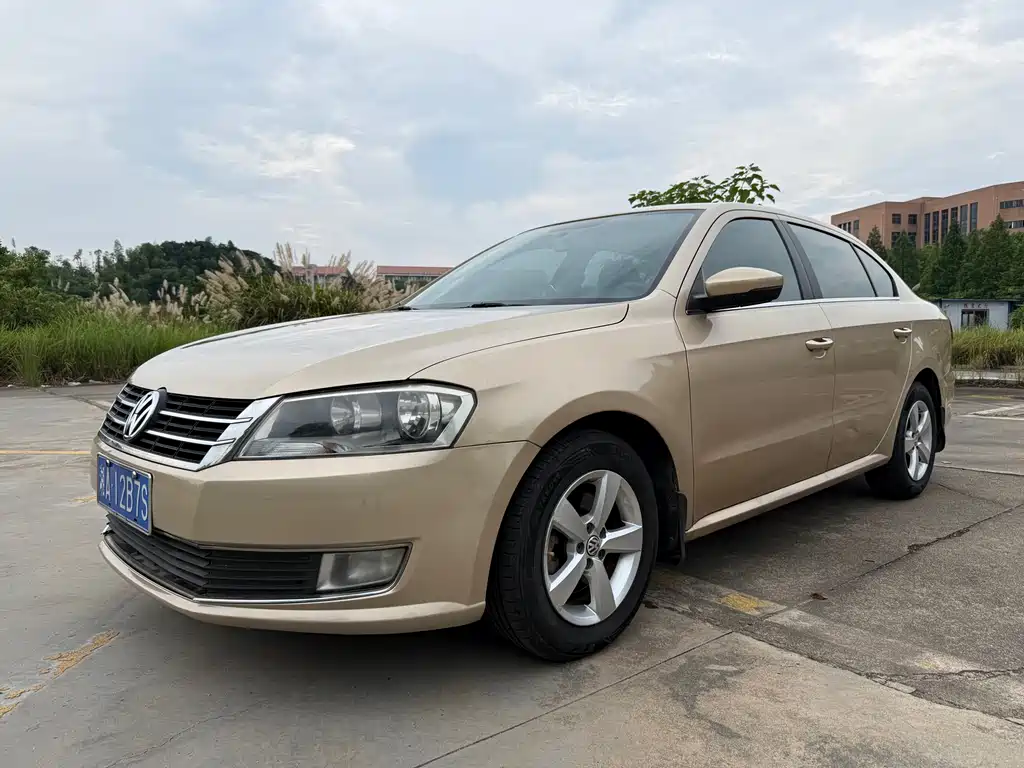Volkswagen Lavida 2013