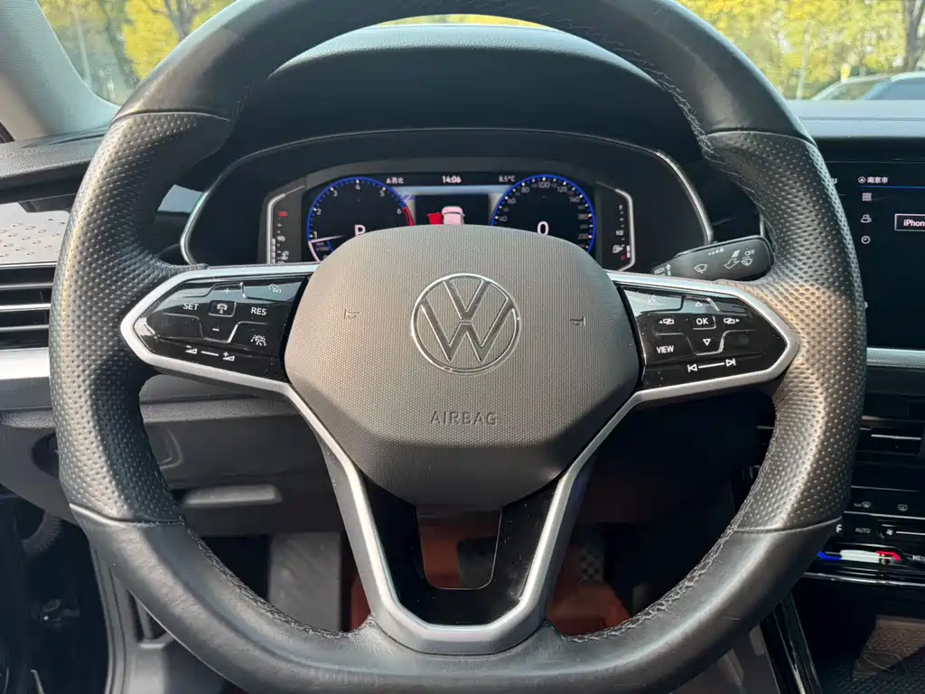 Volkswagen Passat 2023 — фото 10