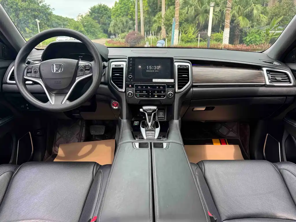 Honda UR-V 2017 — фото 10
