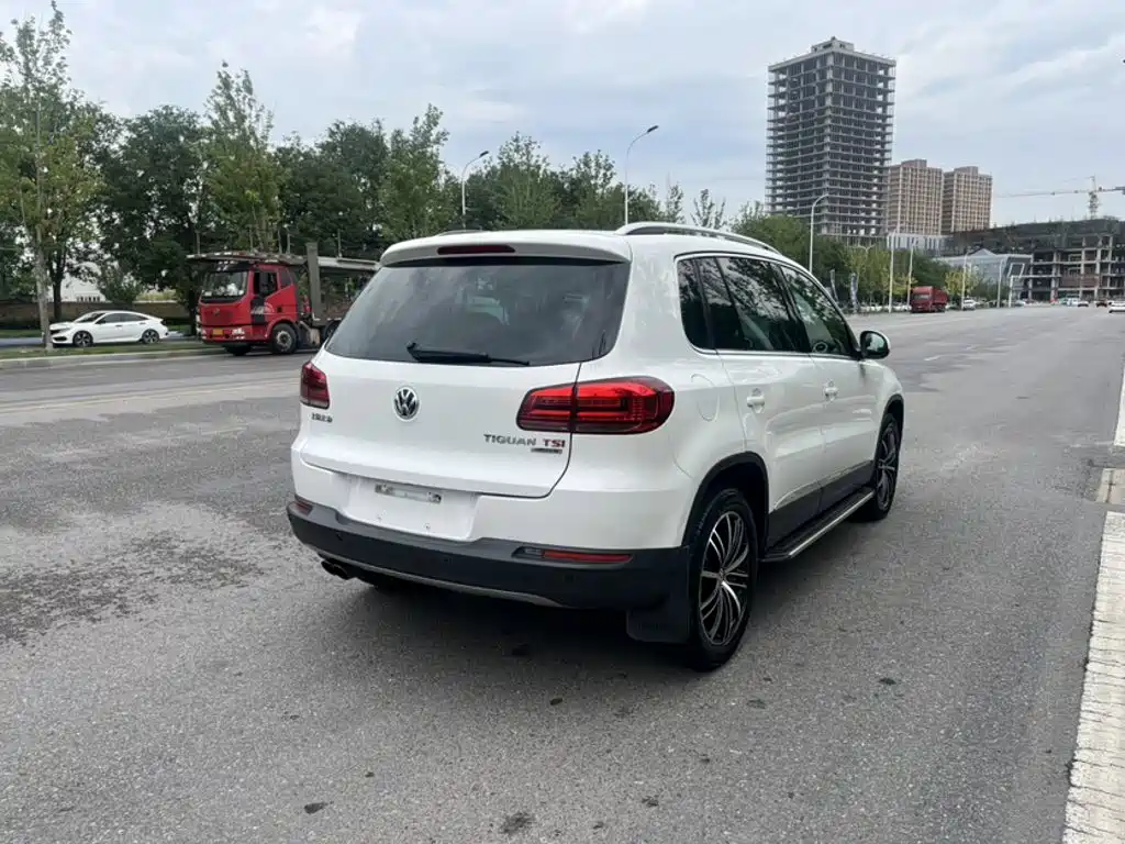 Volkswagen Tiguan 2015 — фото 16