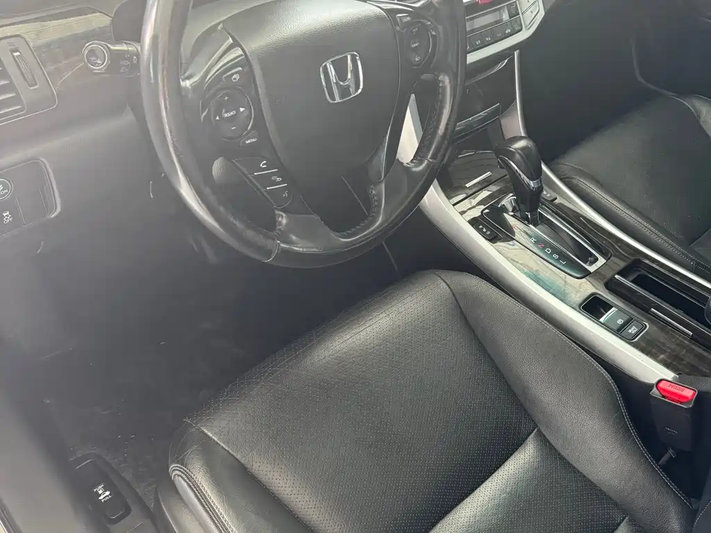 Honda Accord 2014 — фото 12