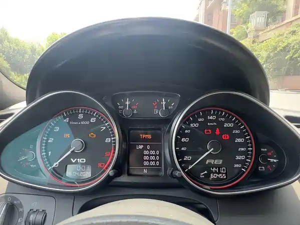 Audi R8 2014
