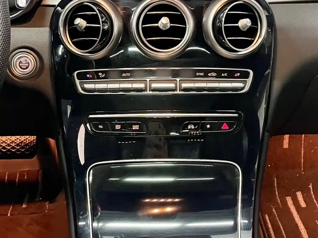 Mercedes-Benz GLC 2022 — фото 24
