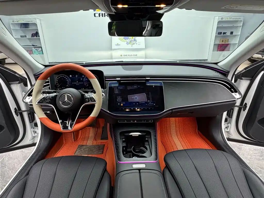 Mercedes-Benz E-Class 2025 — фото 11