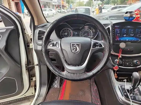 Baojun 560 2016