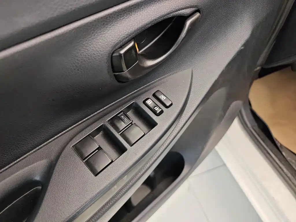 Toyota Vios 2023 — фото 9