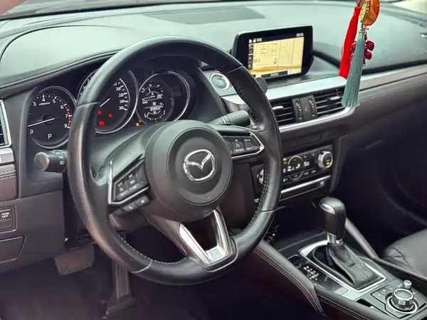 Mazda Atenza 2018
