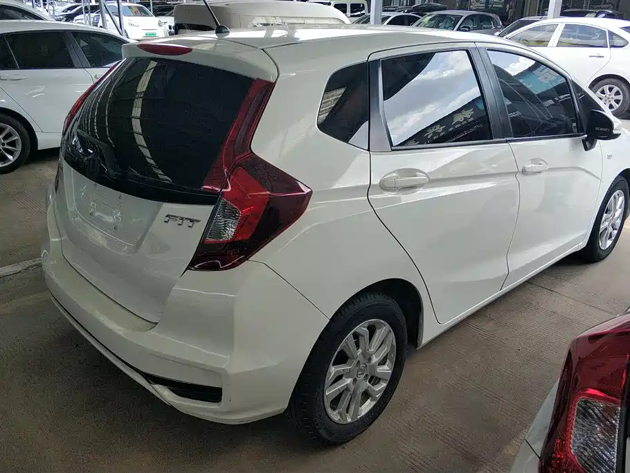 Honda Fit 2019 — фото 3