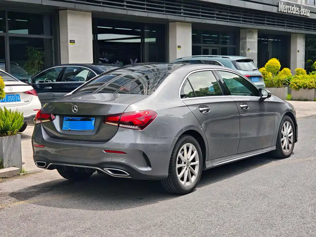Mercedes-Benz A-Class 2021 — фото 3