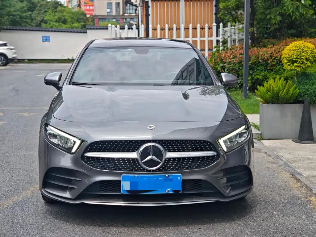 Mercedes-Benz A-Class 2021 — фото 4