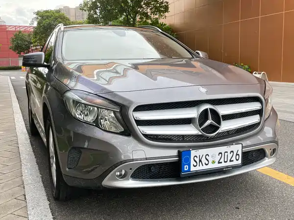 Mercedes-Benz GLA 2016