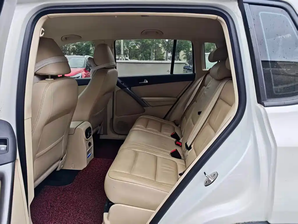 Volkswagen Tiguan 2011
