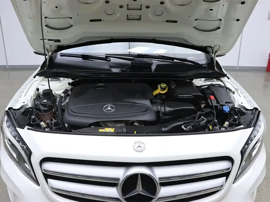 Mercedes-Benz GLA 2016 — фото 31