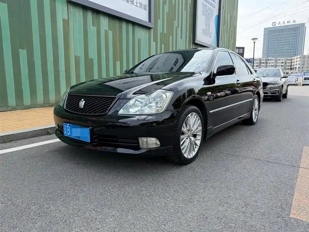 Toyota Crown 2005