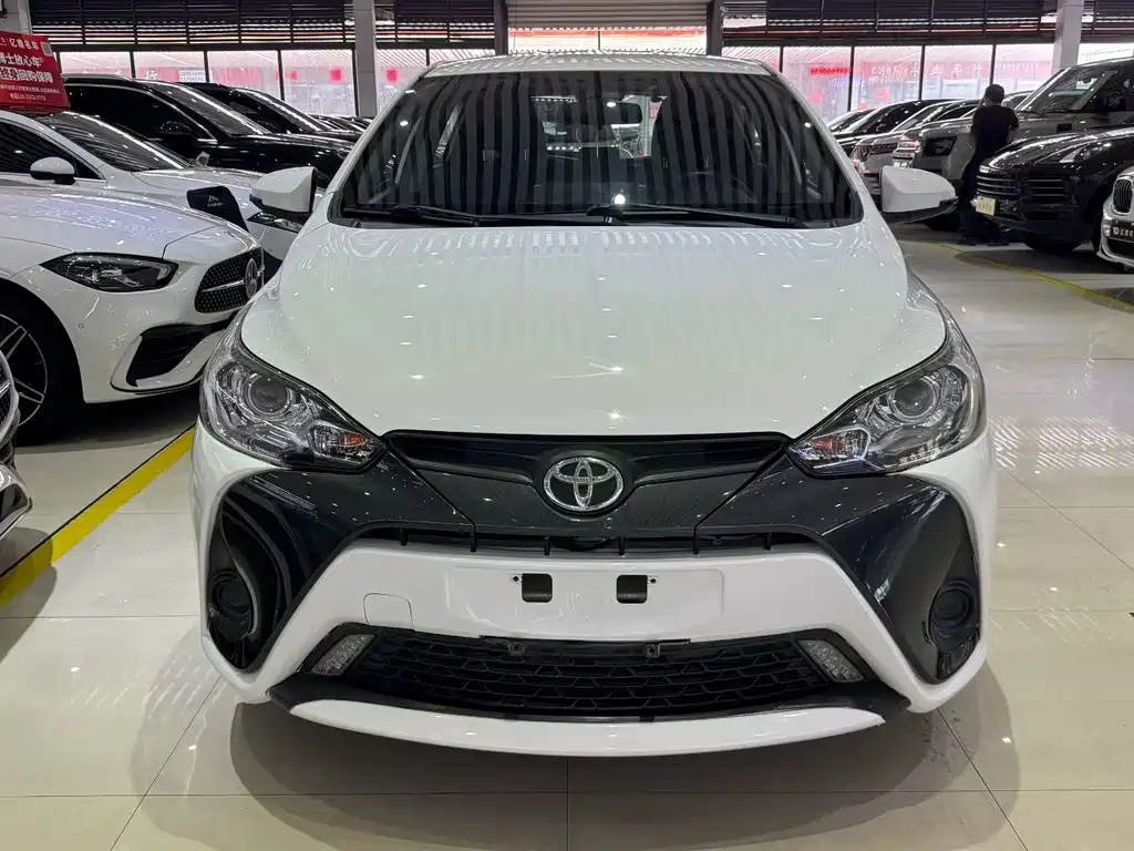 Toyota Yaris L 2016