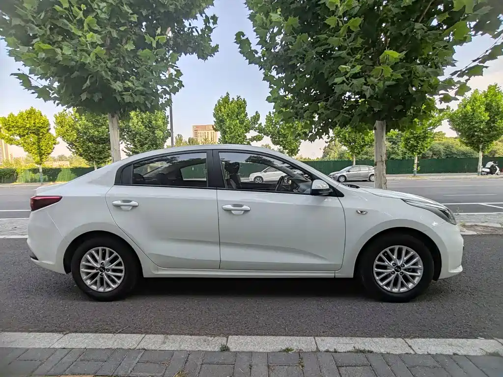 Kia K2 2017