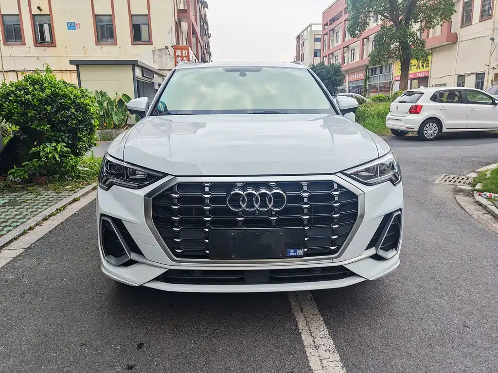 Audi Q3 2021