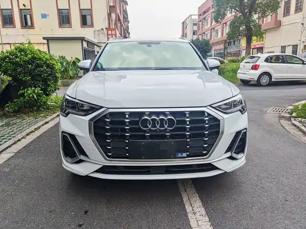Audi Q3 2021