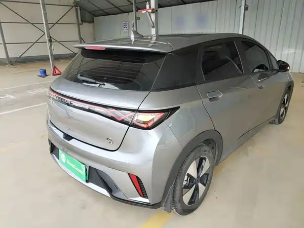 BYD Dolphin 2023