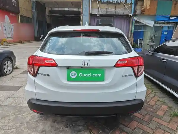 Honda Vezel 2015