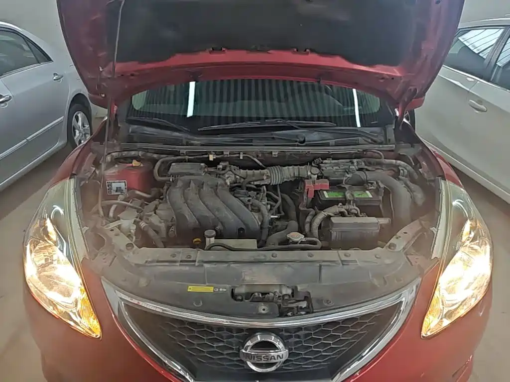 Nissan Tiida 2015 — фото 20