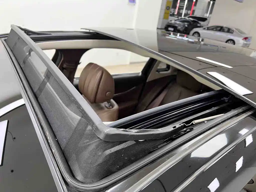 Mercedes-Benz E-Class 2022 — фото 19
