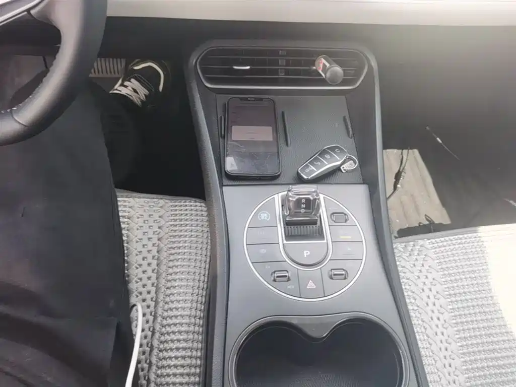 BYD Seal 05 DM-i 2025 — фото 14