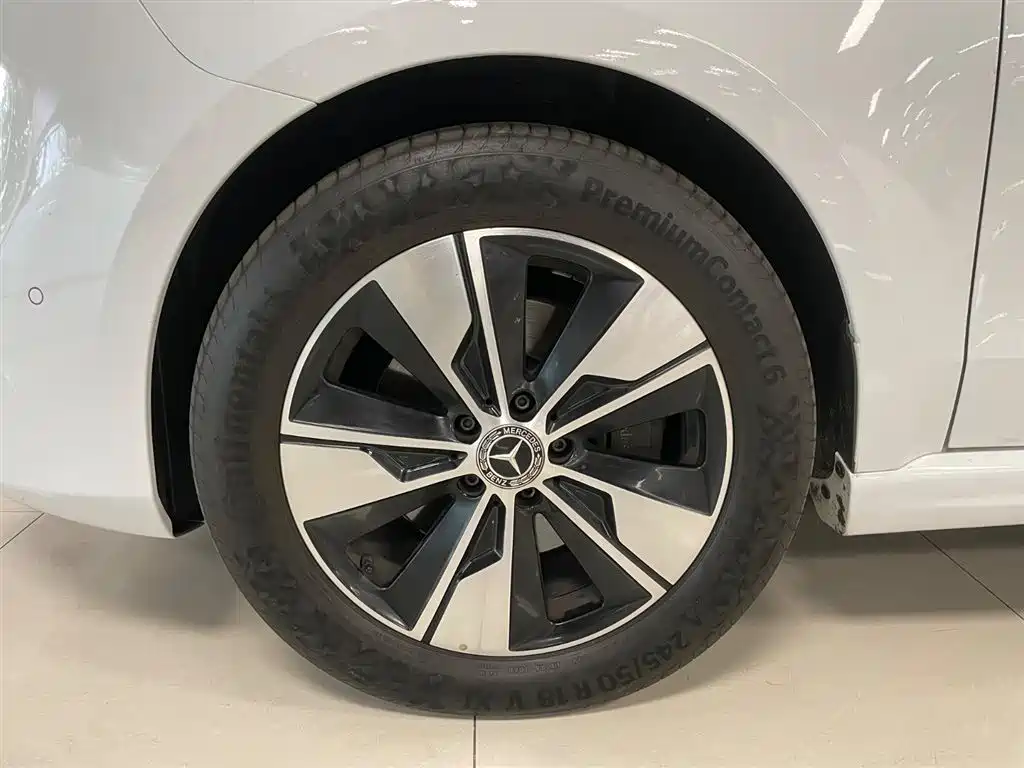 Mercedes-Benz V-Class 2021 — фото 14
