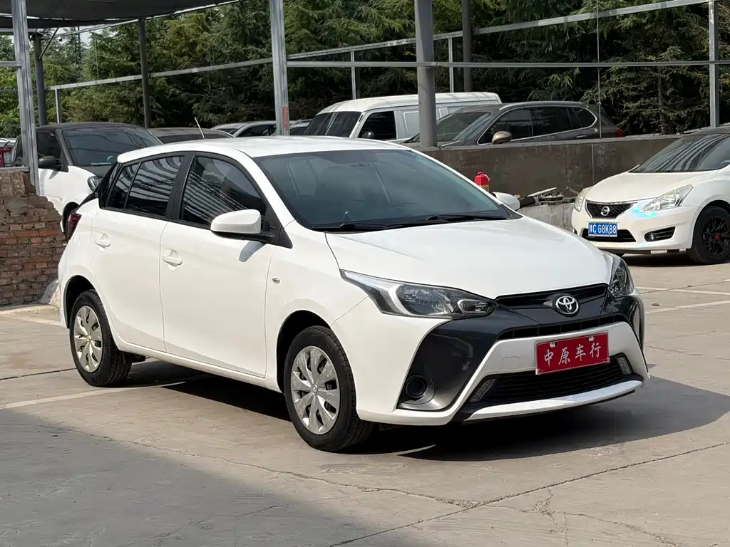 Toyota Yaris L 2019