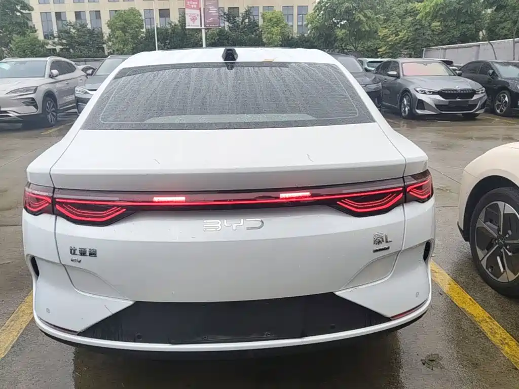 BYD Qin L 2025 — фото 6