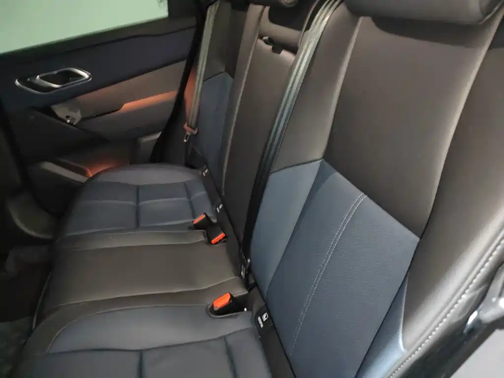 Land Rover Range Rover Velar 2025 — фото 13
