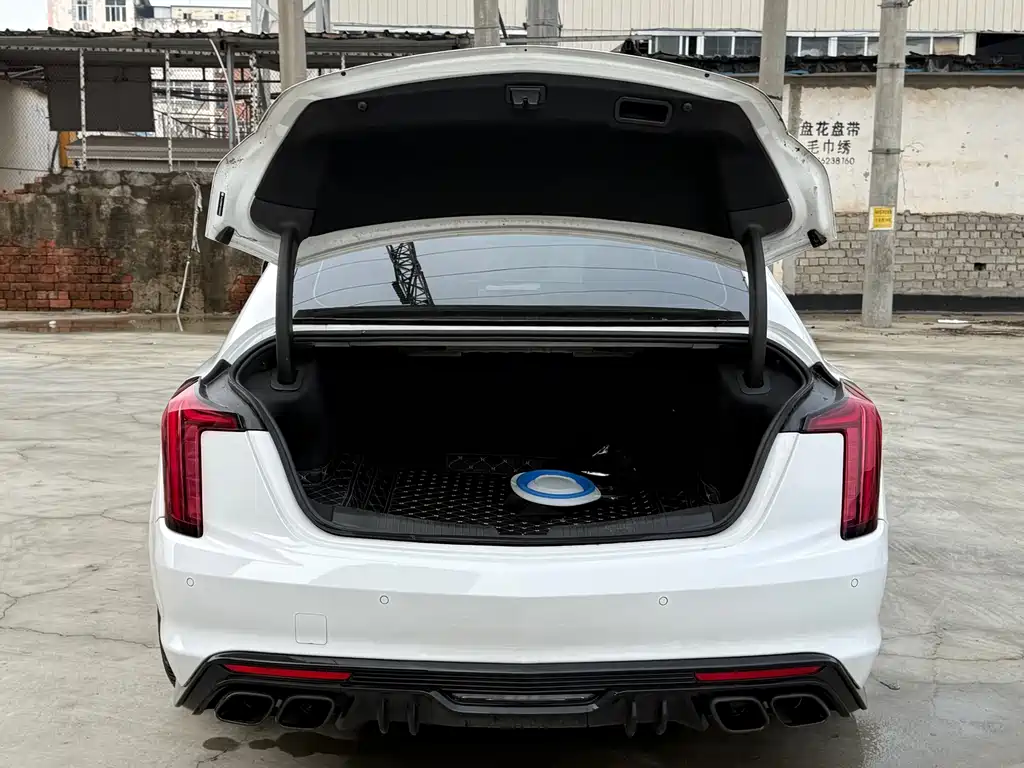 Cadillac CT5 2022 — фото 11