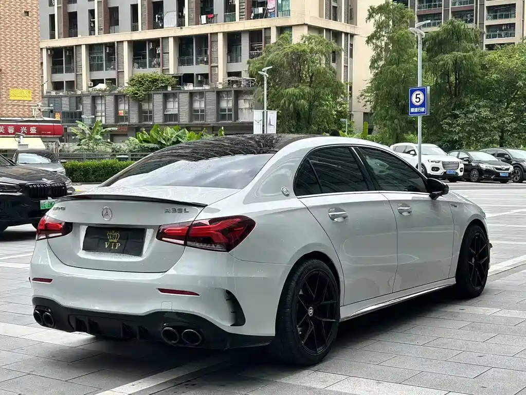 Mercedes-Benz A-Class 2019 — фото 6