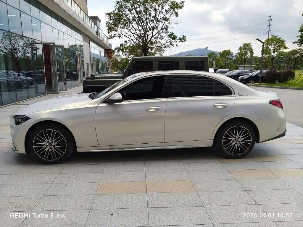 Mercedes-Benz C-Class 2023