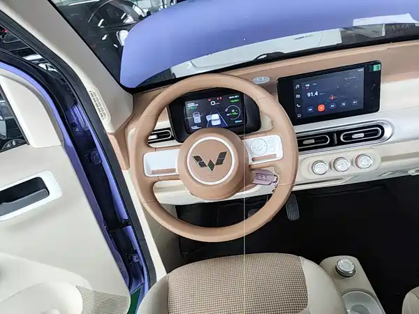 Wuling Hongguang MINIEV 2024