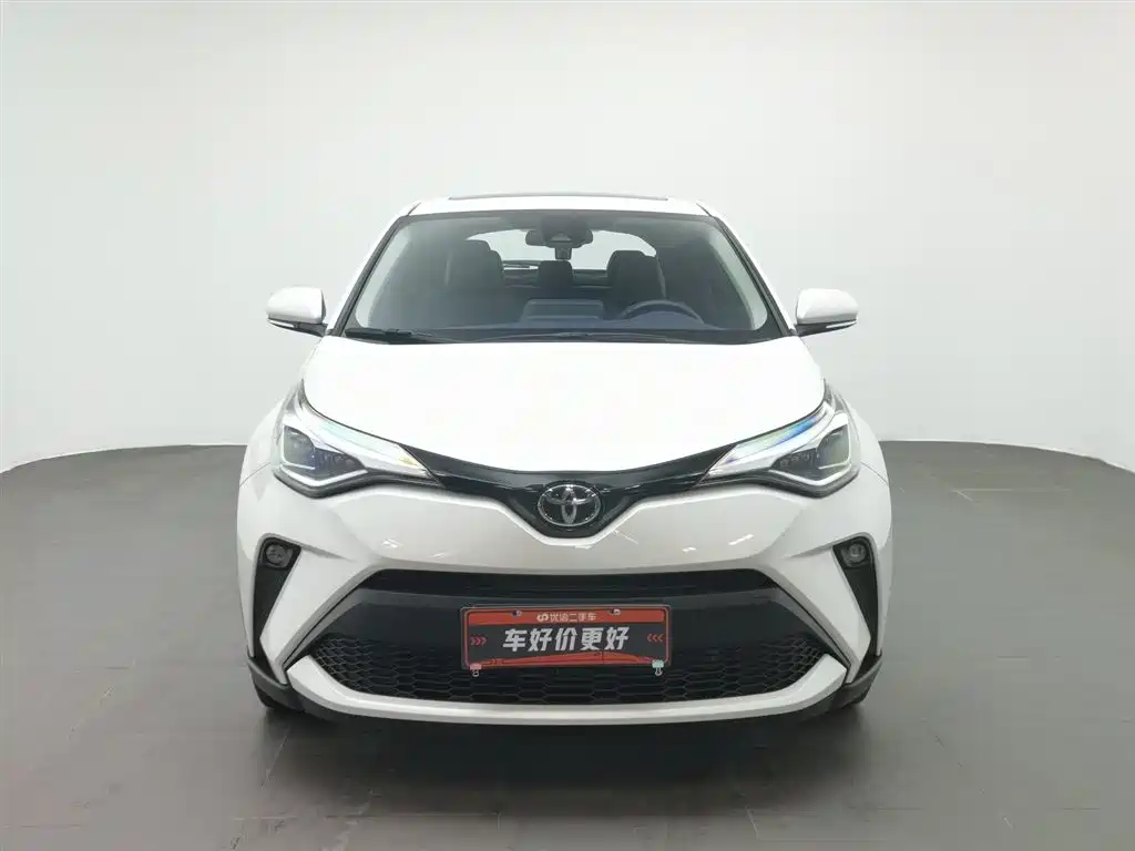 Toyota C-HR 2023 — фото 3