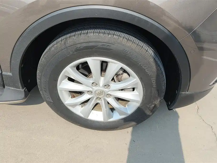 Buick Envision Plus 2018