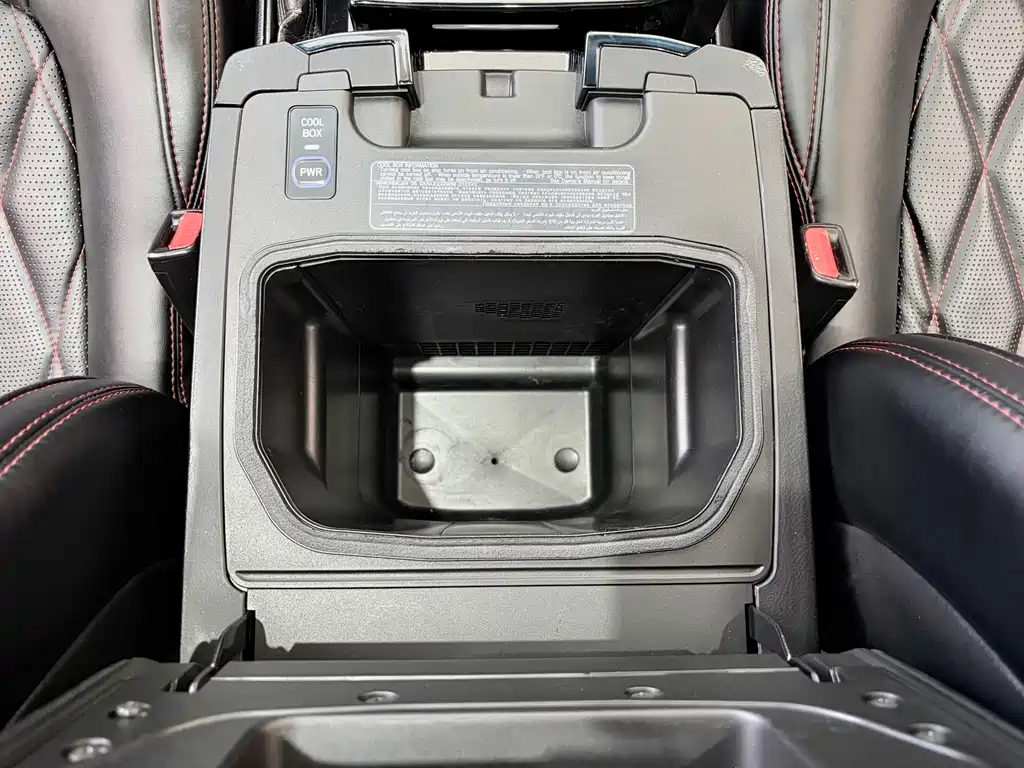 Toyota Land Cruiser 2020 — фото 19