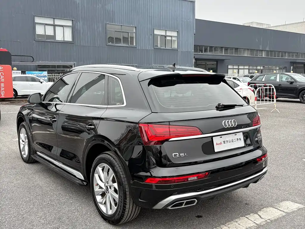 Audi Q5L 2022 — фото 7