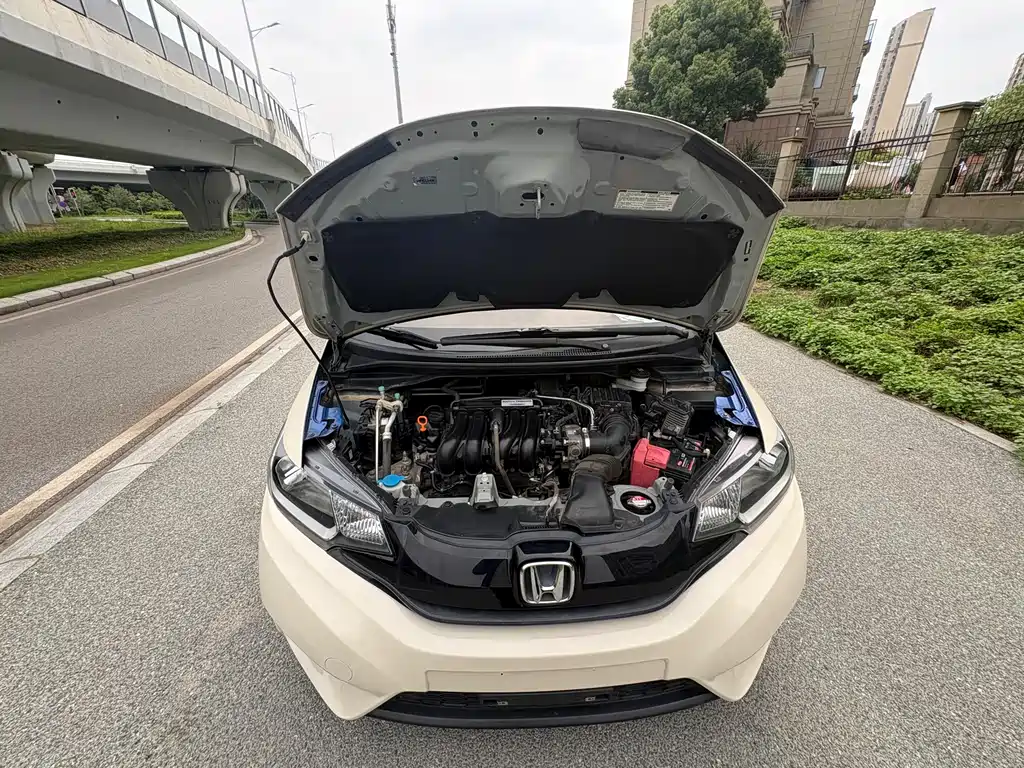 Honda Fit 2017 — фото 19
